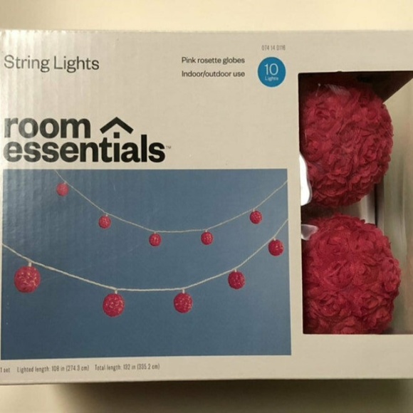 New Room Essentials Rosette Globes String Lights